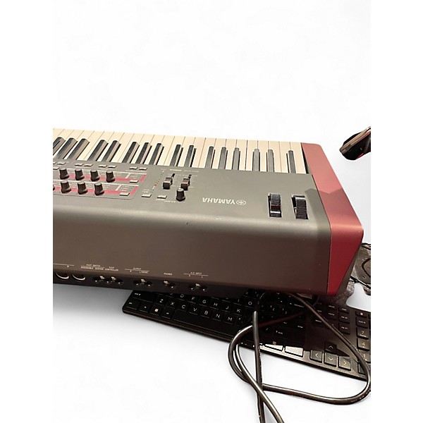 Used Yamaha MOXF8 88 Key Keyboard Workstation