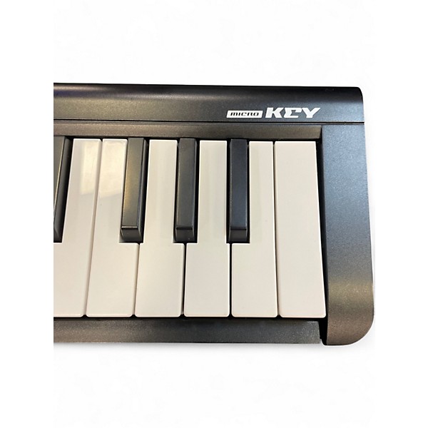 Used KORG MicroKey 25 USB MIDI Controller