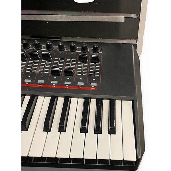 Used Akai Professional MPK261 61 Key MIDI Controller