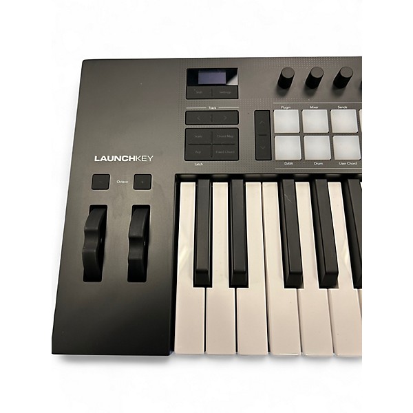 Used Novation Launchkey 25 Key MIDI Controller