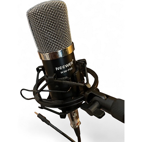 Used Neewer NW-700 Condenser Microphone