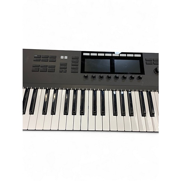 Used Native Instruments Komplete Kontrol S61 MK2 MIDI Controller