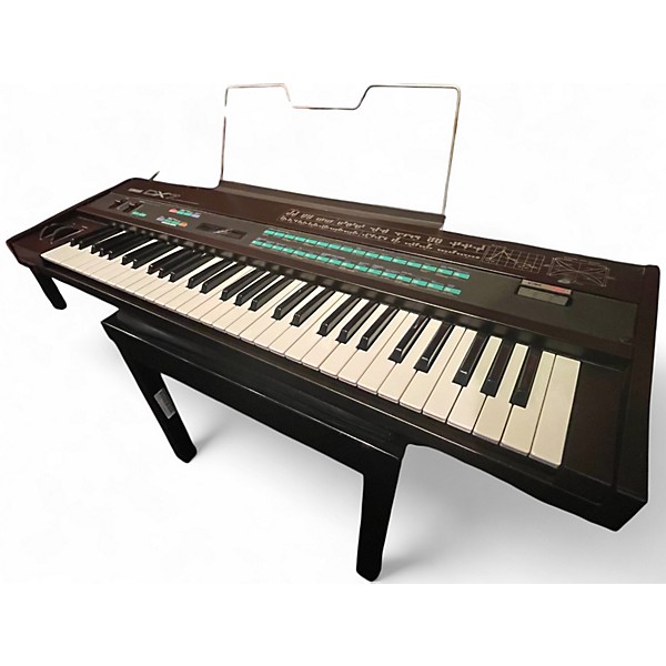Used Yamaha DX7 Arranger Keyboard
