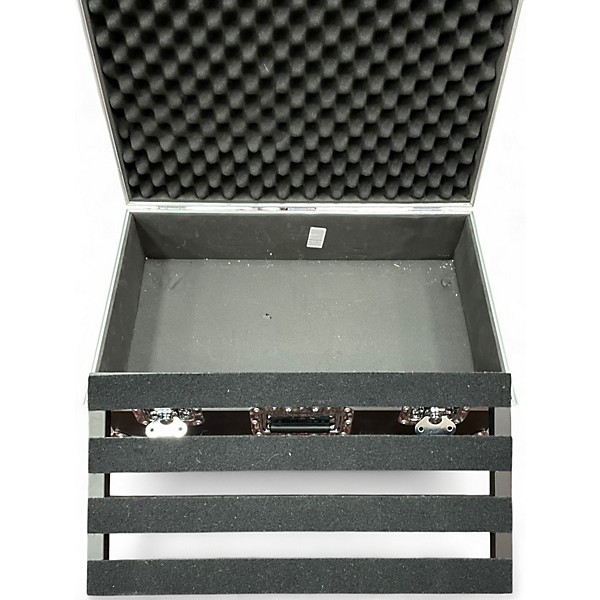 Used Pedaltrain PT PRO W/CASE Pedal Board