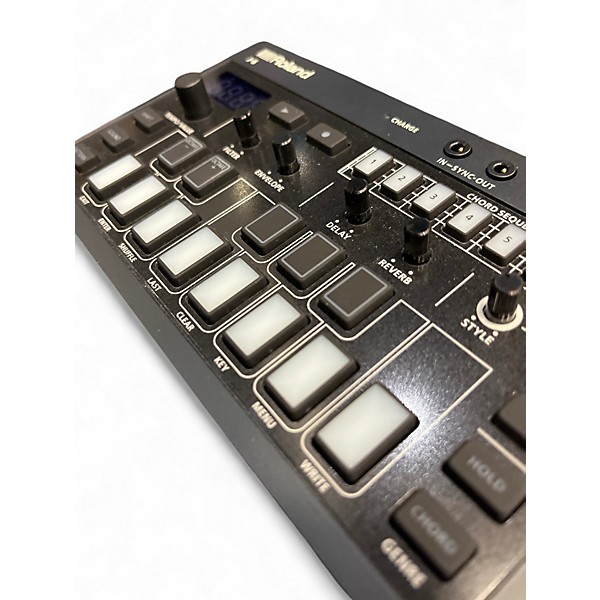 Used Roland J-6  Synthesizer