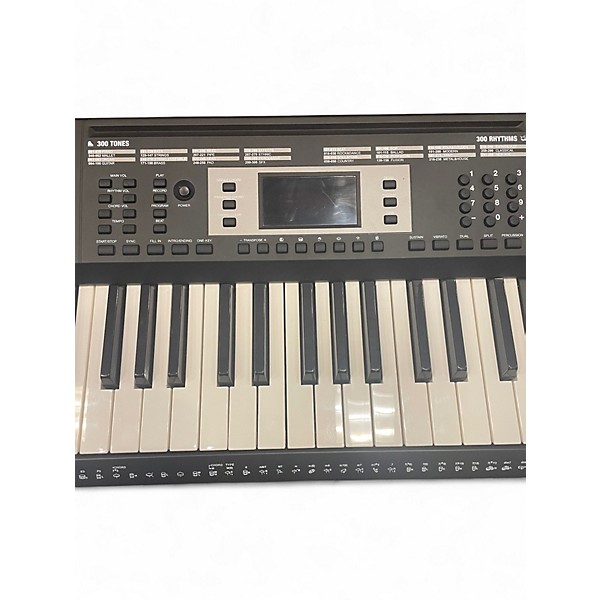 Used Alesis BRAVO 61 Portable Keyboard