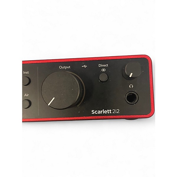 Used Focusrite Scarlett 2i2 studio gen 4 Audio Interface