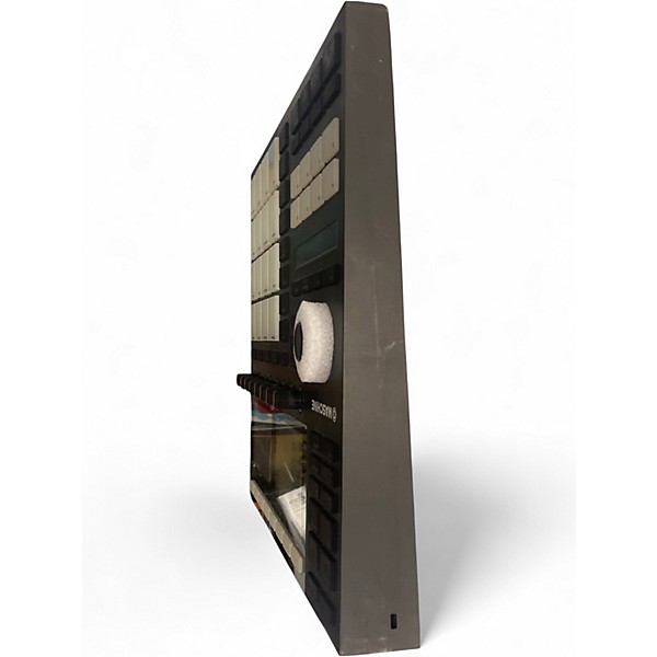 Used Native Instruments Maschine MKIII MIDI Controller