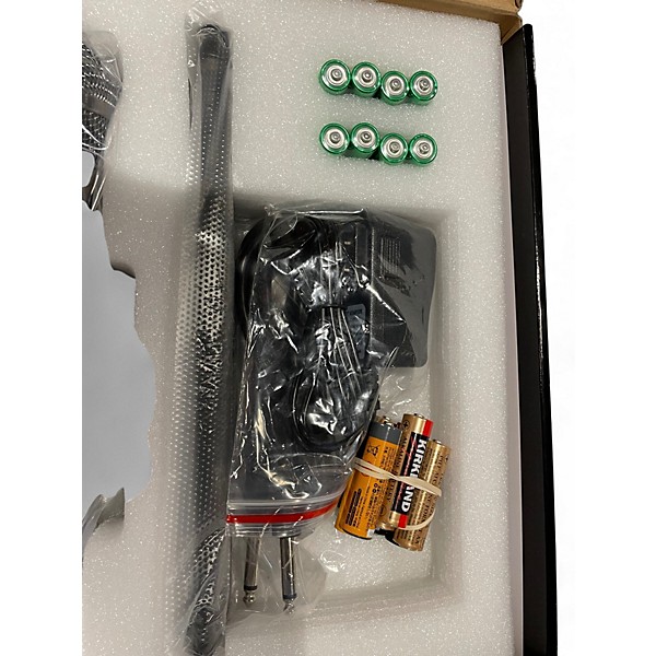 Used Rockville RWM-4US Handheld Wireless System