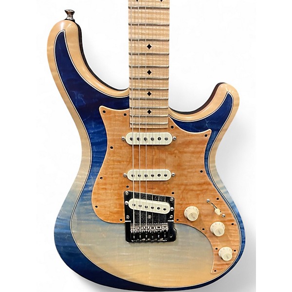 Used Knaggs Severn Tier 2 SSS Reverse Blue Fade Perf Solid Body Electric Guitar
