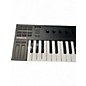Used Native Instruments M32 Komplete Kontrol Keyboard Workstation