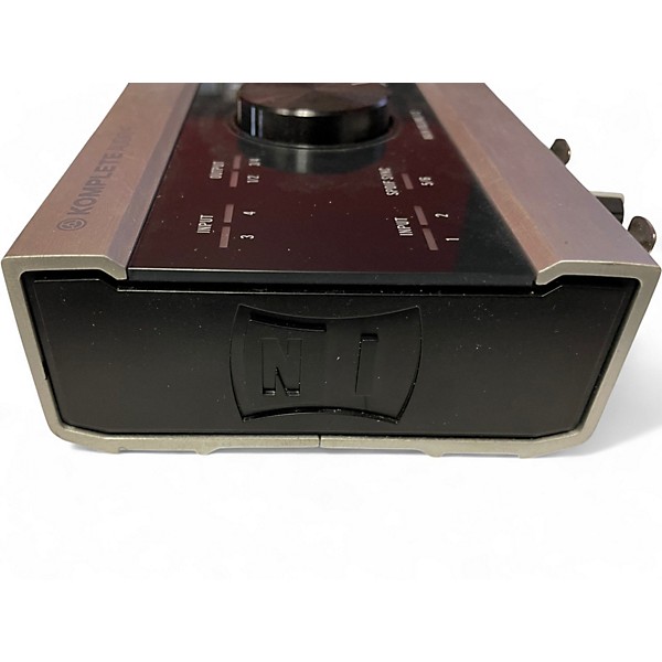 Used Native Instruments KOMPLETE AUDIO 6 Audio Interface