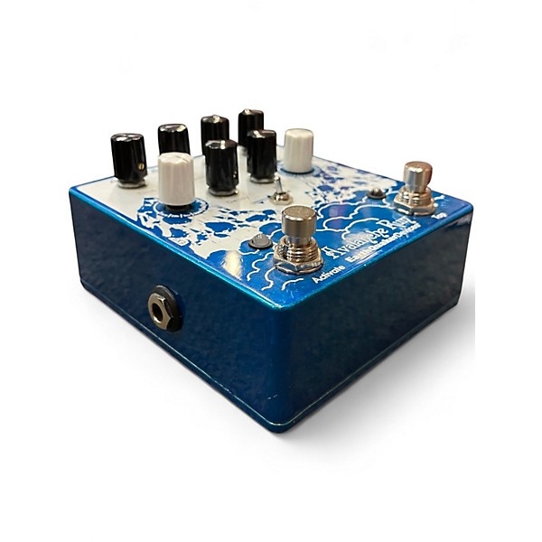 Used EarthQuaker Devices Avalanche Run V2 Delay Effect Pedal