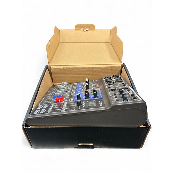 Used Zoom Zoom LiveTrak L-8 8-Channel Mixer Powered Mixer