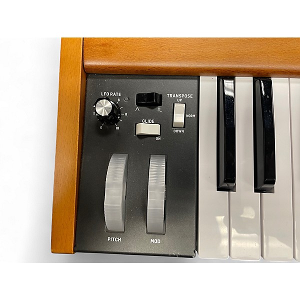 Used Behringer Poly D Synthesizer | Guitar Center