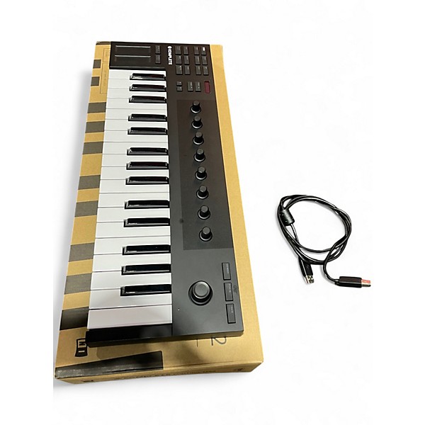 Used Native Instruments kontrol m32