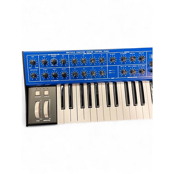 Used Behringer Wave Synthesizer