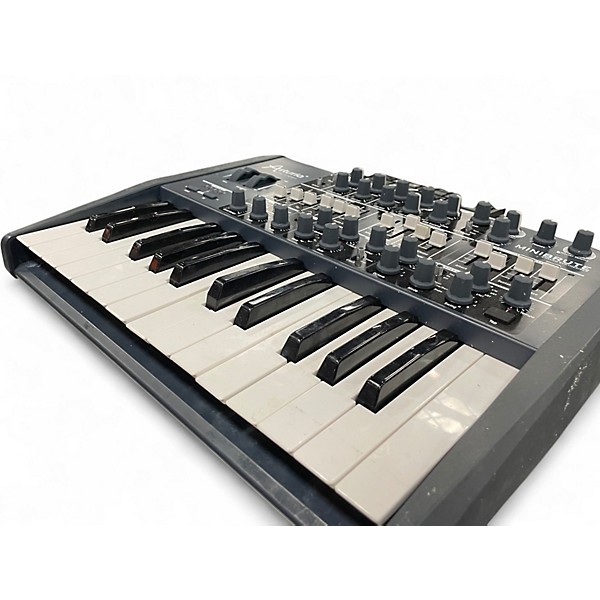 Used Arturia Minibrute ANALOG SYNTHESIZER Synthesizer