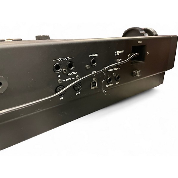 Used Yamaha CP33 88 Key Stage Piano