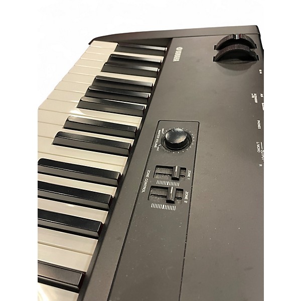Used Yamaha CP33 88 Key Stage Piano