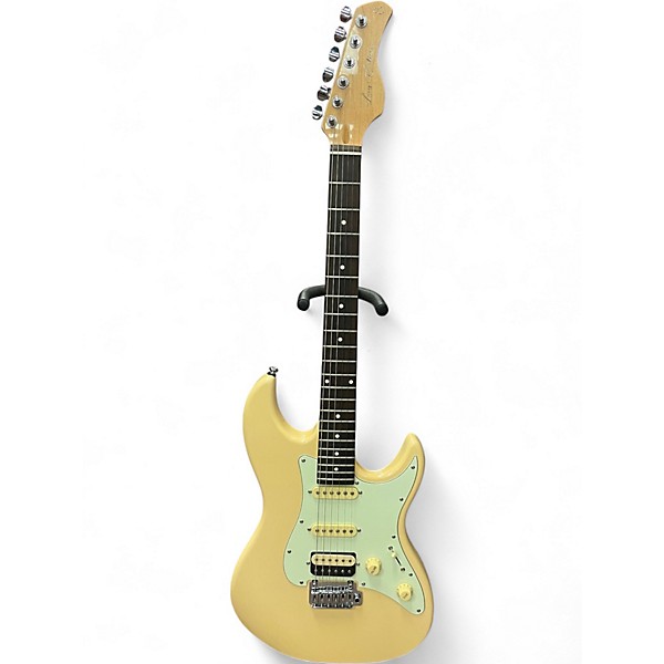 Used Larry Carlton S3 Antique White Solid Body Electric Guitar