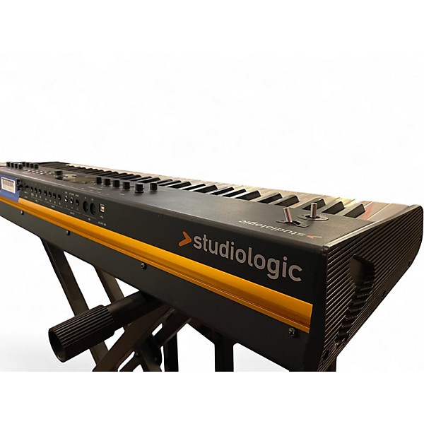 Used Studiologic Numa X 73 Stage Piano