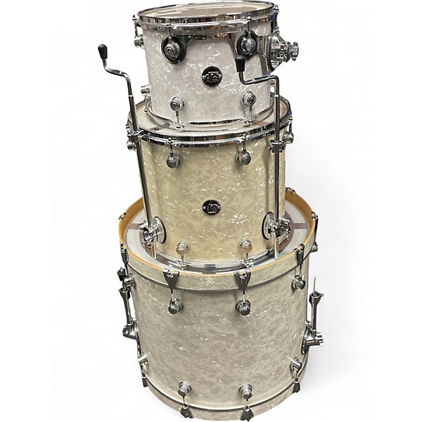 Used DW 3 Piece Performance Series WHITE MARINE PEARL Drum Kit