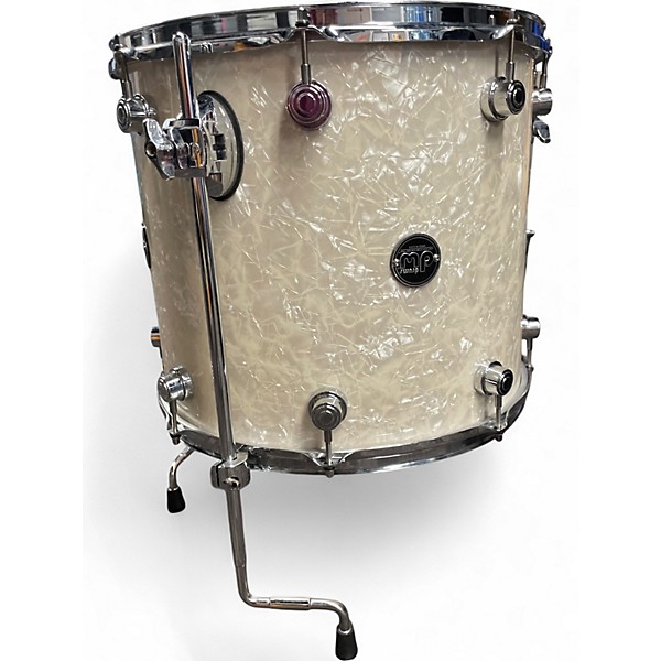 Used DW 3 Piece Performance Series WHITE MARINE PEARL Drum Kit