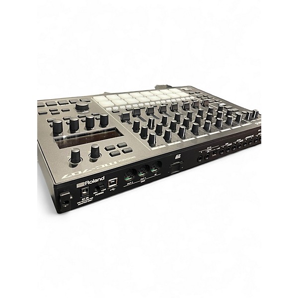 Used Roland MC-707 Groovebox Production Controller