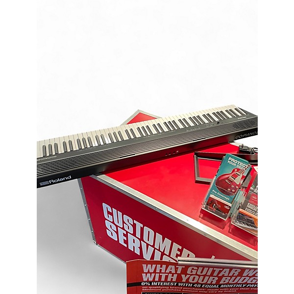 Used Roland go88 Portable Keyboard