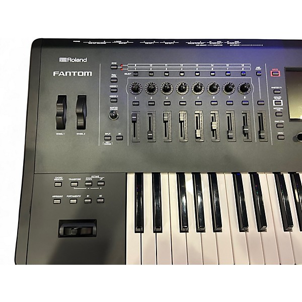 Used Roland Fantom 6 Keyboard Workstation