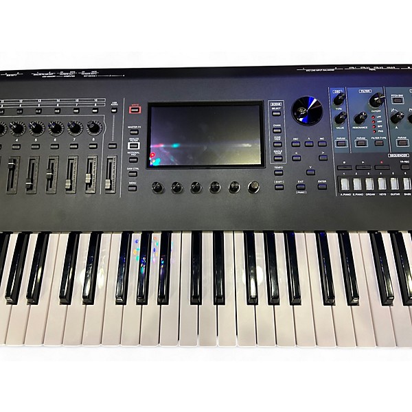Used Roland Fantom 6 Keyboard Workstation