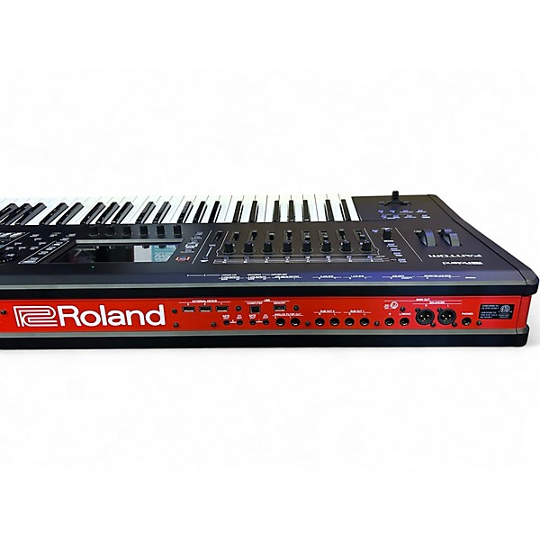 Used Roland Fantom 6 Keyboard Workstation