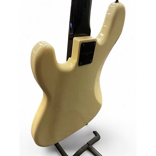 Used Fender Duff McKagan Signature Bass Olympic White Electric Bass Guitar