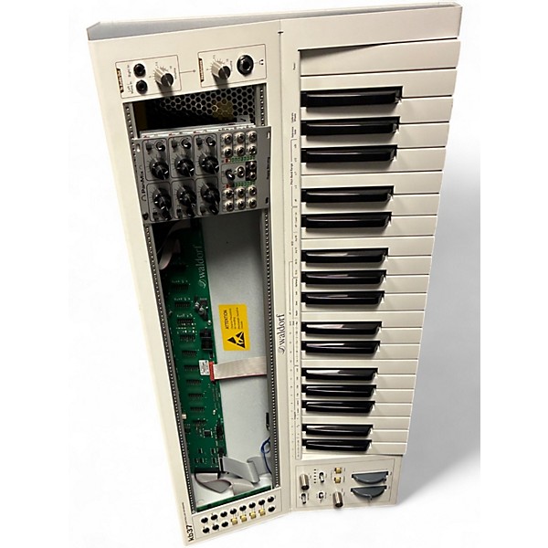 Used Waldorf kb37 controller keyboard Synthesizer