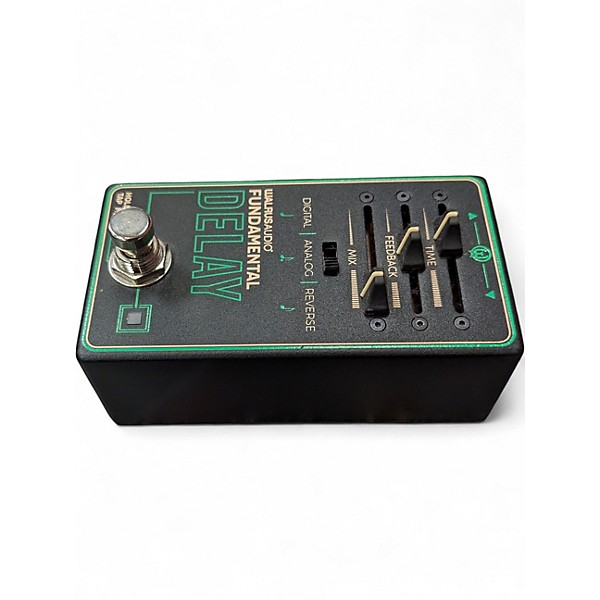 Used Walrus Audio fundamental delay Effect Pedal