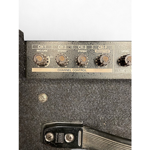 Used Roland KC300 Keyboard Amp