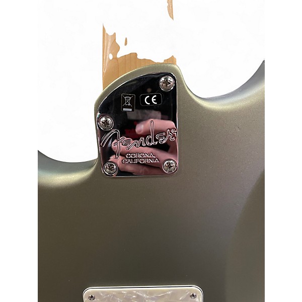 Used Fender American Ultra Stratocaster CHAMPAGNE Solid Body Electric Guitar