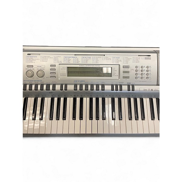 Used Casio WK210 76 Key Keyboard Workstation