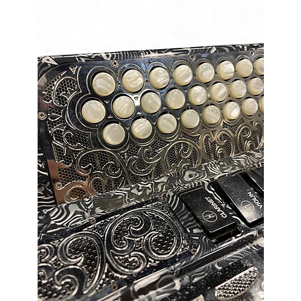 Used GABBANELLI ACCORDIONS M2Tone Compact Fbe/Gcf Black Impala Accordion