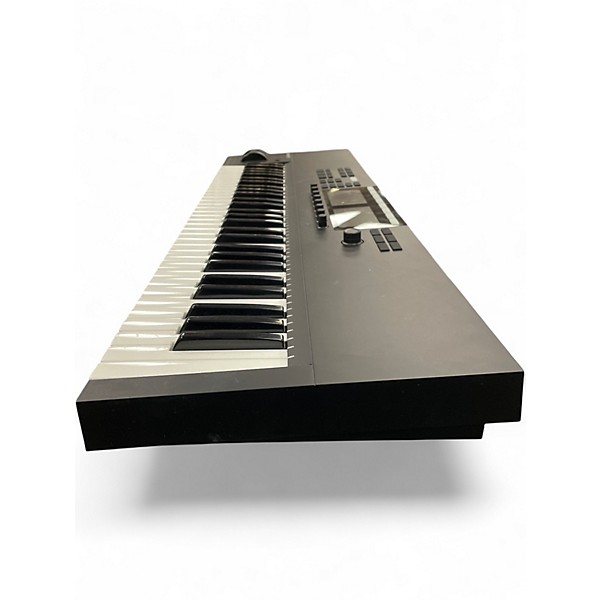 Used Native Instruments Komplete Kontrol S61 MKII MIDI Controller