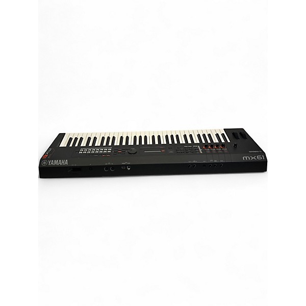 Used Yamaha MX61 61 Key Keyboard Workstation