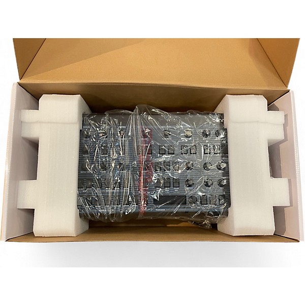 Used Behringer UB-Xa D Synthesizer