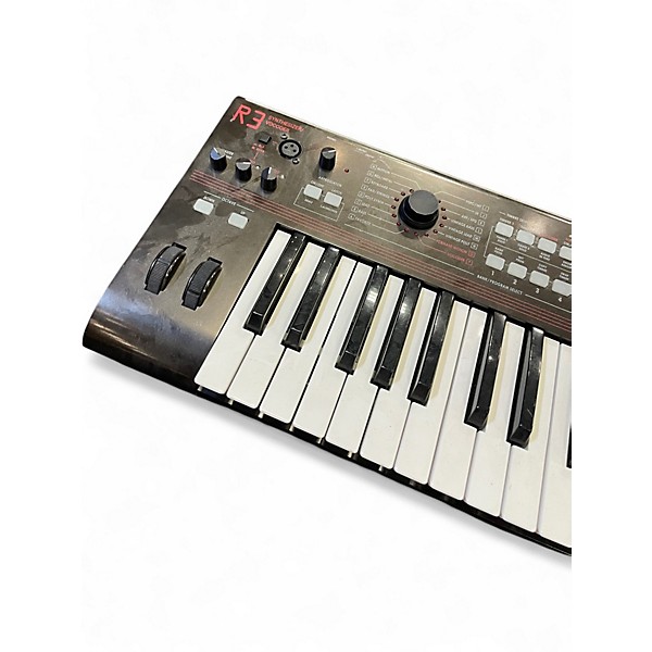 Used KORG R3 37 Key Synthesizer