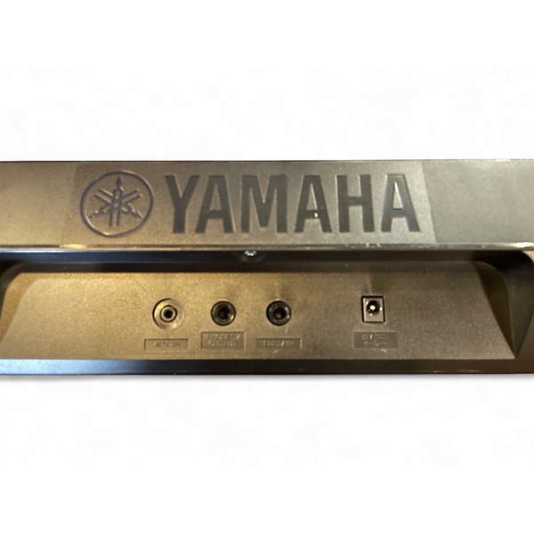 Used Yamaha Psre273 Portable Keyboard