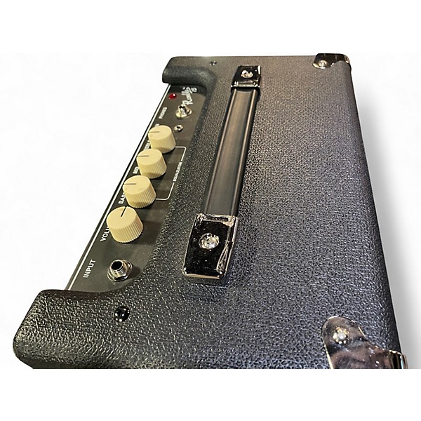 Used Fender Rumble 15 15W 1X8 Bass Combo Amp