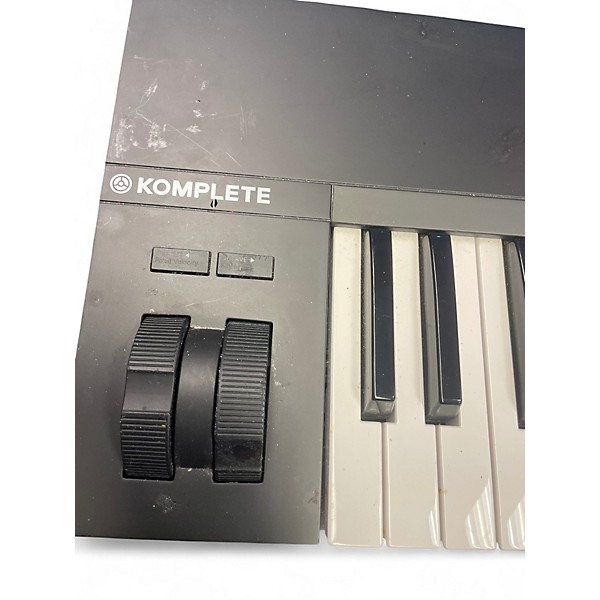 Used Native Instruments Komplete Kontrol A61 MIDI Controller