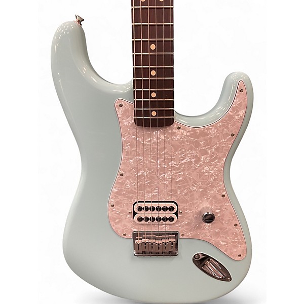 Used Fender Tom Delonge Signature Stratocaster Daphne Blue Solid Body Electric Guitar