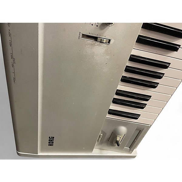 Used KORG Triton Pro X 88 Key Keyboard Workstation