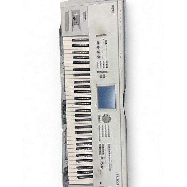 Used KORG TRITON 61 KEY Keyboard Workstation